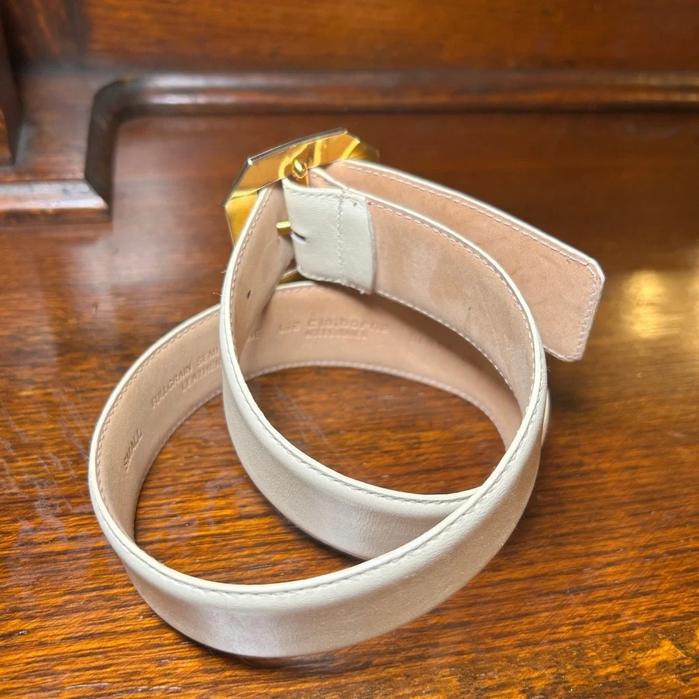 Liz Claiborne Cream Belt with Gold & Silver Tone Buckle Made in Taiwan Size S